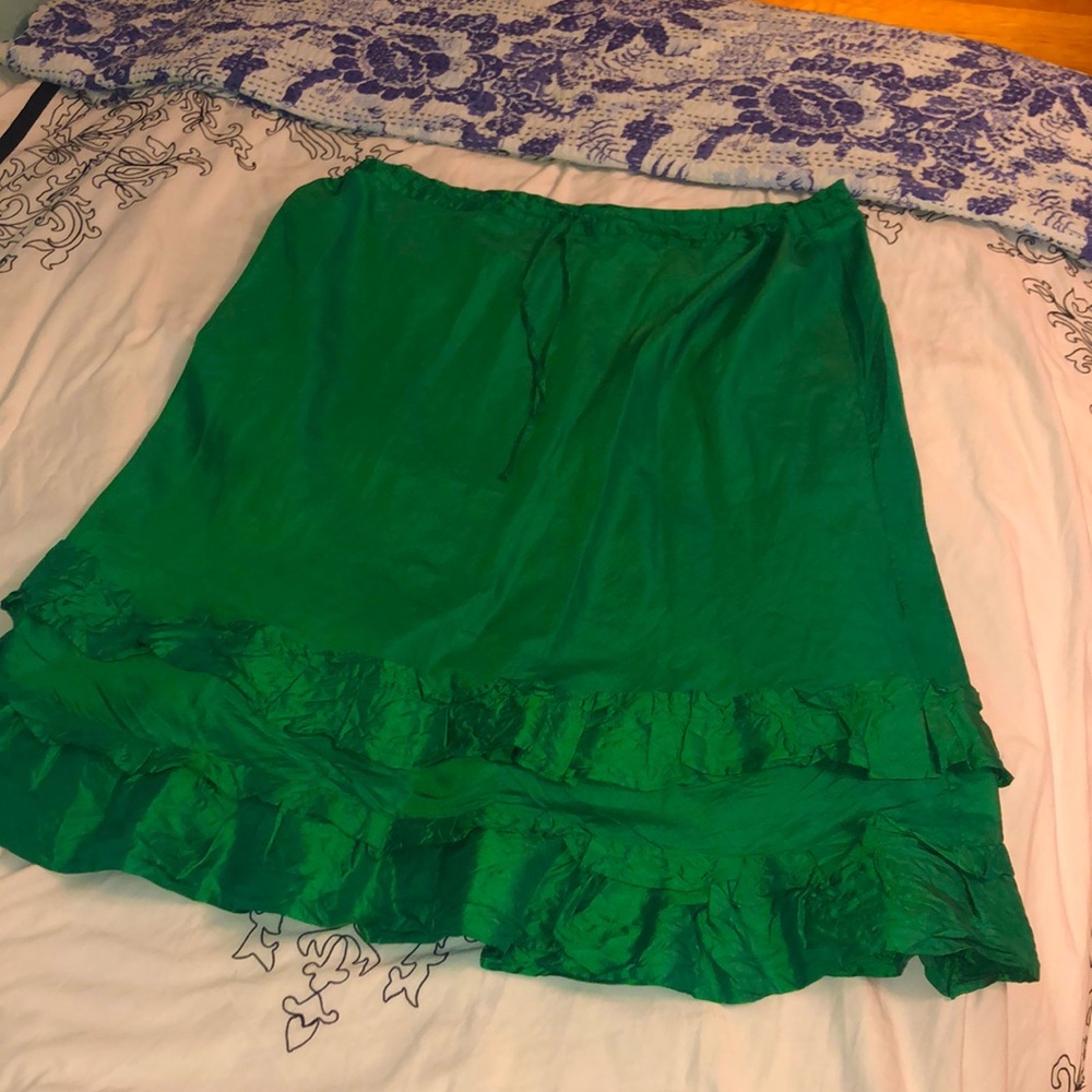 100% silk dosa vibrant green skirt